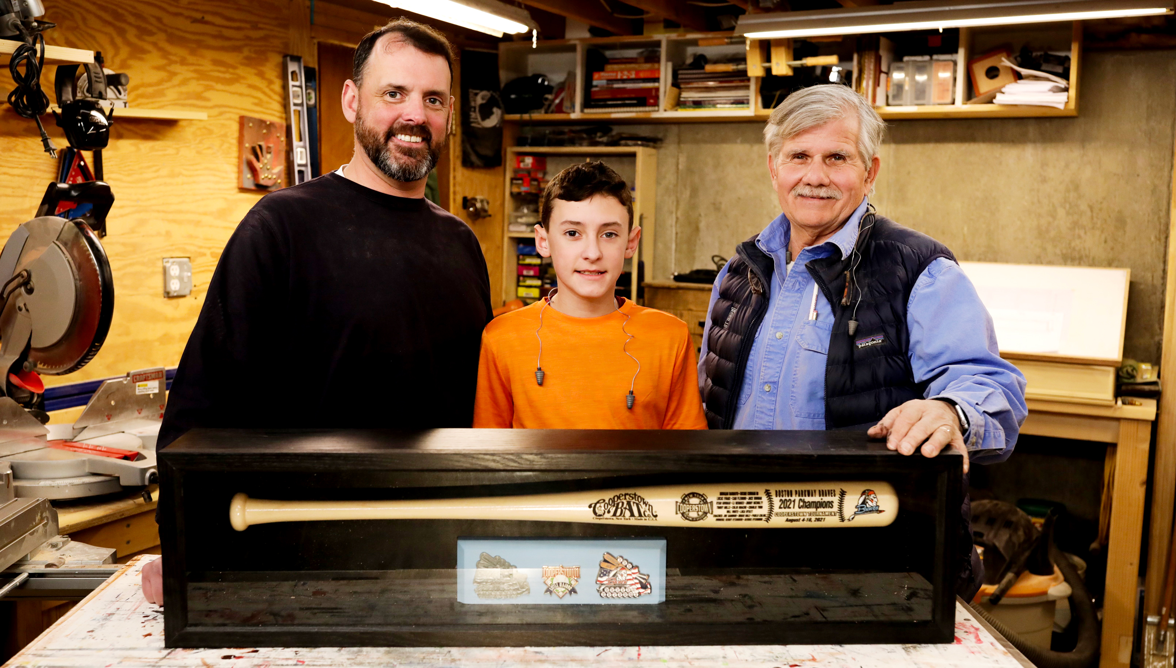 S20 E33, Tom Silva builds a baseball bat dispay case